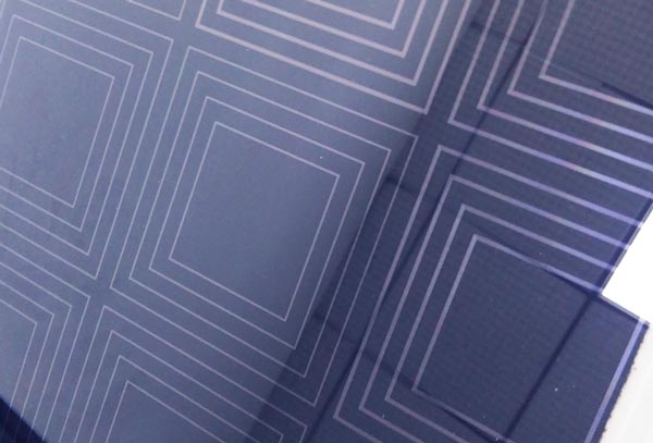 超薄玻璃是怎么實現(xiàn)激光劃線蝕刻工藝的