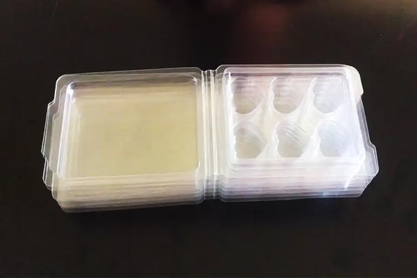 為什么兩塊不同顏色的塑料用激光無法焊接到一起？