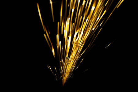 透明塑料在激光焊接過(guò)程中容易出現(xiàn)火花